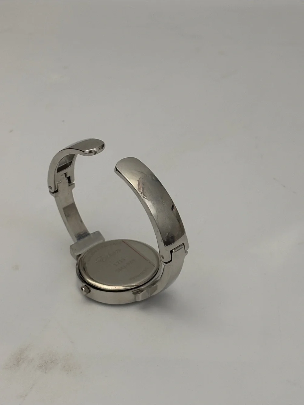 Classic Silver Bracelet Watch with White Dial